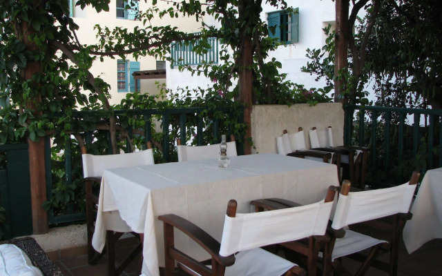 Kalimera Village