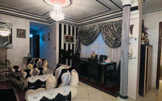 cozy and traditional apartment near the sea wifi!!