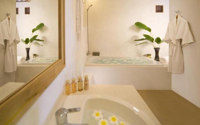 Thai House Beach Resort