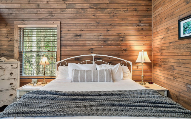 Rivers Edge Treehouses