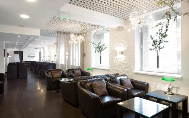 Kreutzwald Hotel Таллин