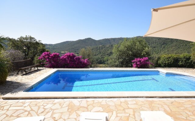 Deluxe Villa in Calonge With Private Pool