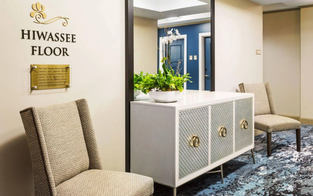 THE TENNESSEAN Hotel