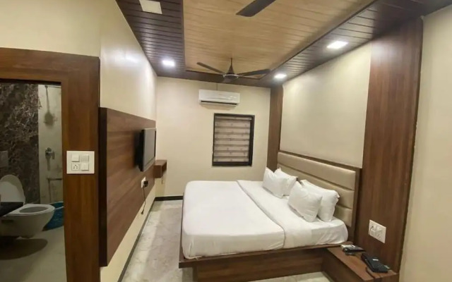 Hotel Samrat