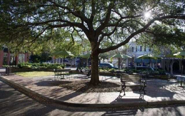 The Palmetto House Inn