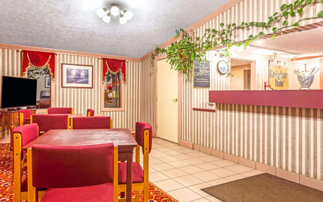 Knights Inn  Seymour IN