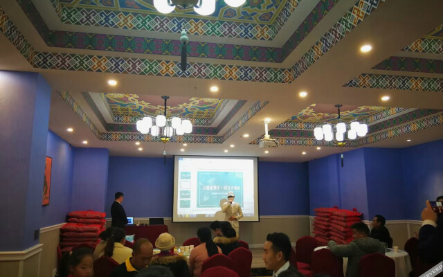 56 Nationalities Hotel