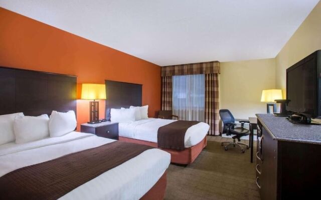 Riverfront Hotel