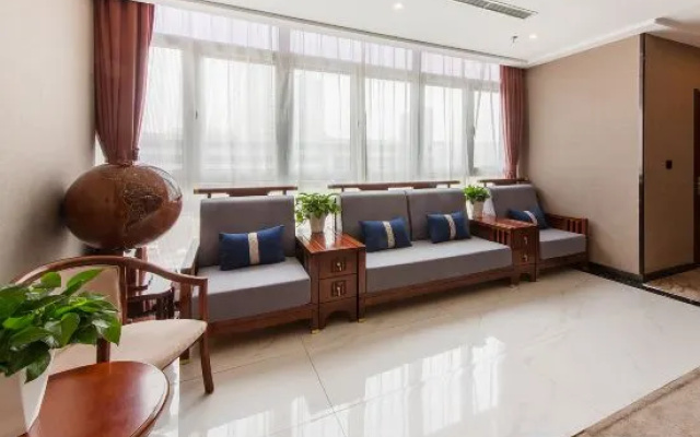 Longyin Business Hotel (Shijiazhuang People's Hospital Hebei Normal University Branch) – Guest Rooms – Shijiazhuang