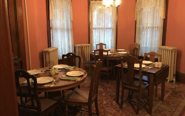 Maplecroft Bed & Breakfast