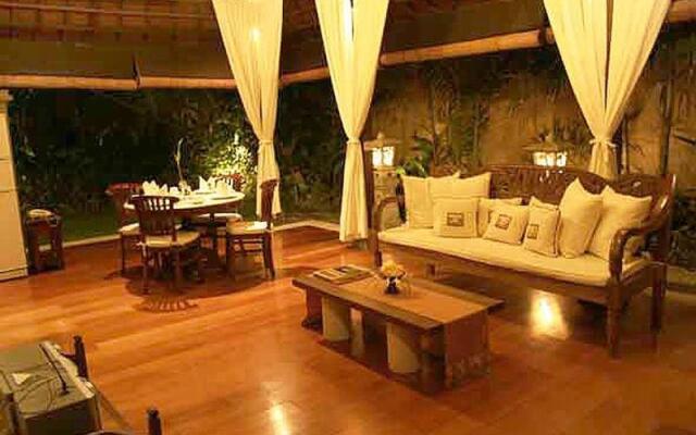 Villa Annapurna River View