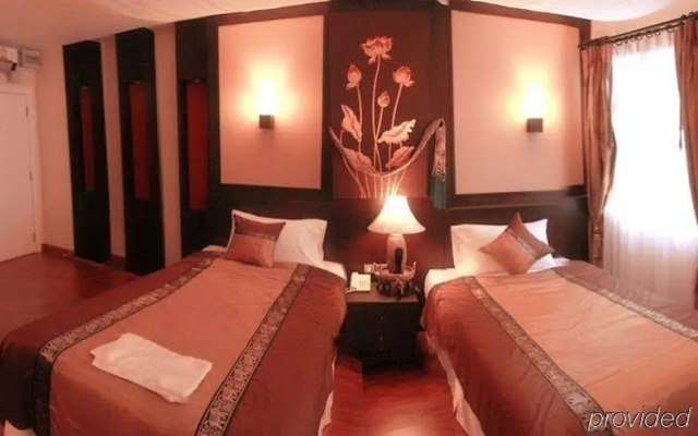 Mirth Sathorn Hotel