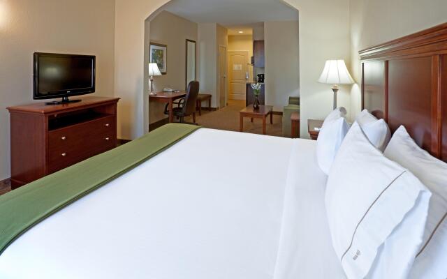 Holiday Inn Express & Suites Dallas Southwest-Cedar Hill