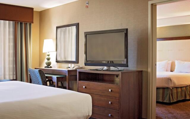 Holiday Inn Express & Suites Logan by IHG