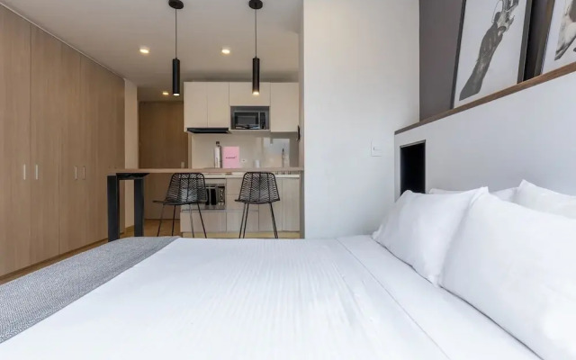 w Splendid Loft in Santa Ana