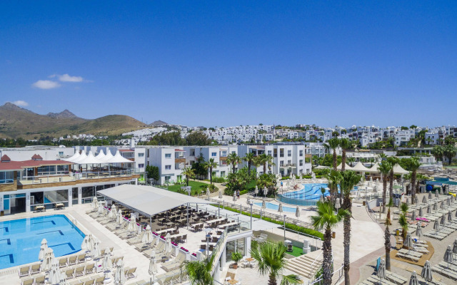 Armonia Holiday Village & Spa