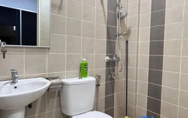 JR Homestay 149 @6th Mile Landed House Near Farley. – Bathroom – Kuching