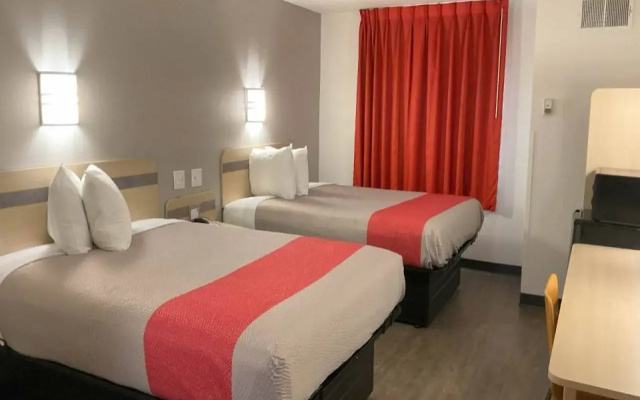 Motel 6 Jackson Airport, Pearl