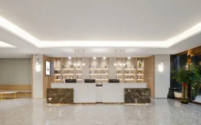 Unitour Hotel (Hechi Du'an Bus Terminal)