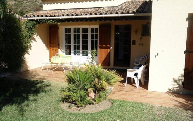 Maison Le Lavandou, 3 pièces, 6 personnes - FR-1-251-46