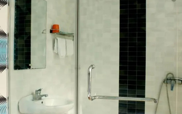 Shenyang Dingxuan Fashion Hotel