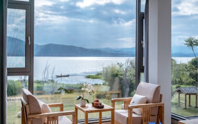 Dali Yunxing · Seaview Designer Villa Mei-Su (Erhai Longkang Pier Store) – Balcony – Dali