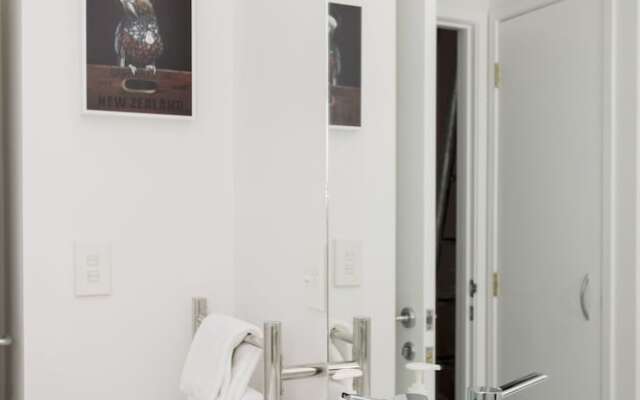 TOWNY - Urban Loft - Two Bedrooms