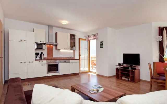 Spacious Villa With Sauna