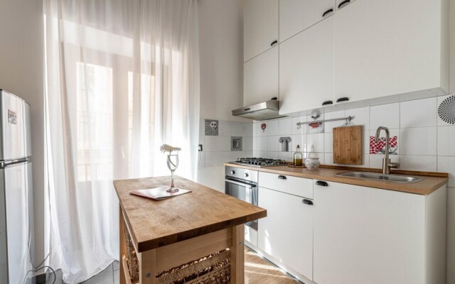 Candelai Apartment With Terrace