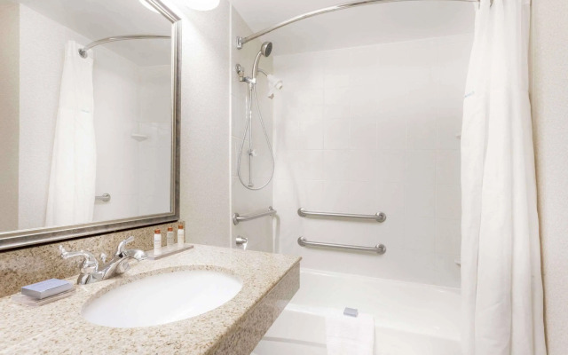 Lexington Expo Hotel by IHG