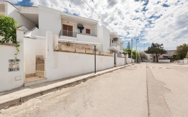 2369 Mono Le Rose by Barbarhouse