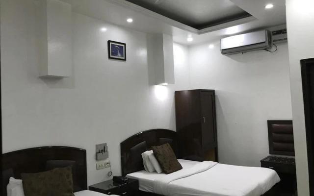 Hotel Metro Plaza - New Delhi Railway Station