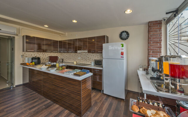 Invictum Residence