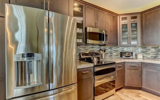 Luxury Condo with Atlantic Ocean View from Private Balcony by RedAwning