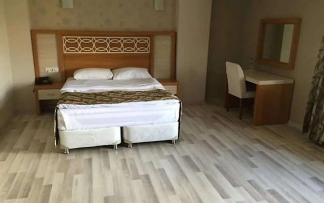 Hotel Dedemin 2