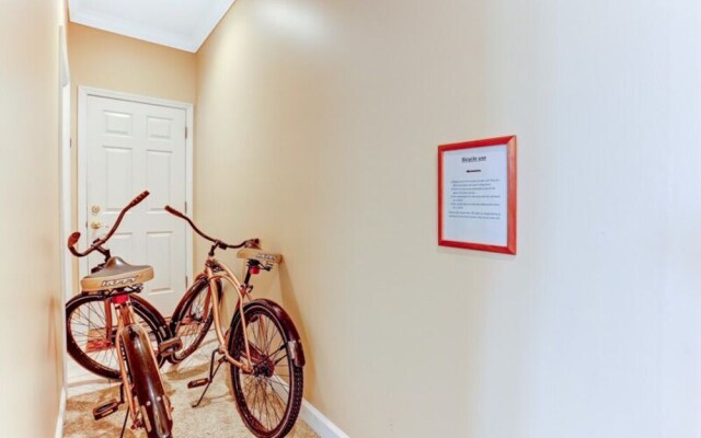 211 S. Fletcher - 3 Br Townhouse