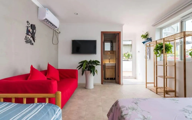 Beijing Drum Tower Luxurious Apartment