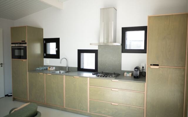 Modern Lodge With Dishwasher, Near the Beach