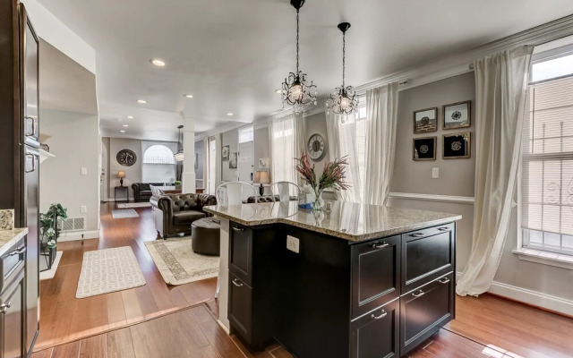 Luxury Home Steps From Convcenter&stadiums&harbor
