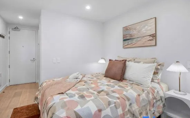 Hyde Lane APT - Walk to Shops Cafes Attractions – Guest Rooms – Wellington