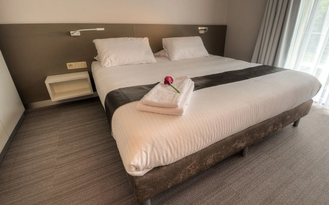 Utopia Hotel