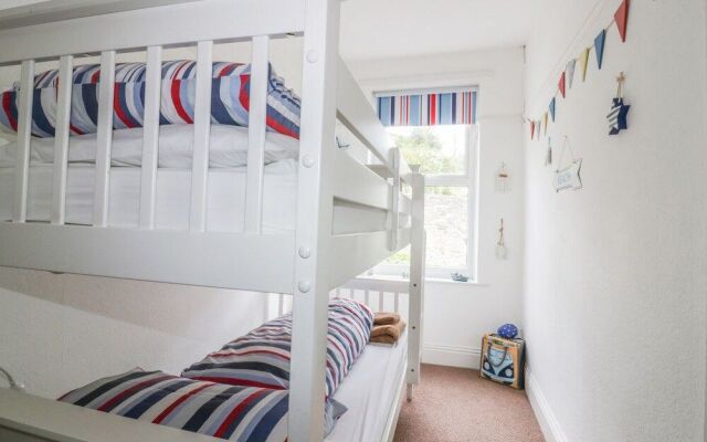 Lowena Cottage