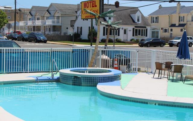Cozy Crest Motel