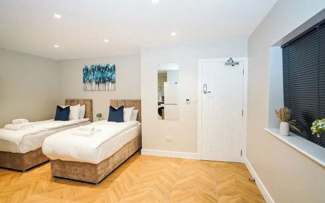 Wisteria F2 - single beds