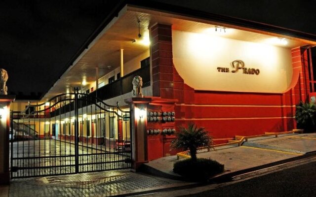Prado Inn & Suites