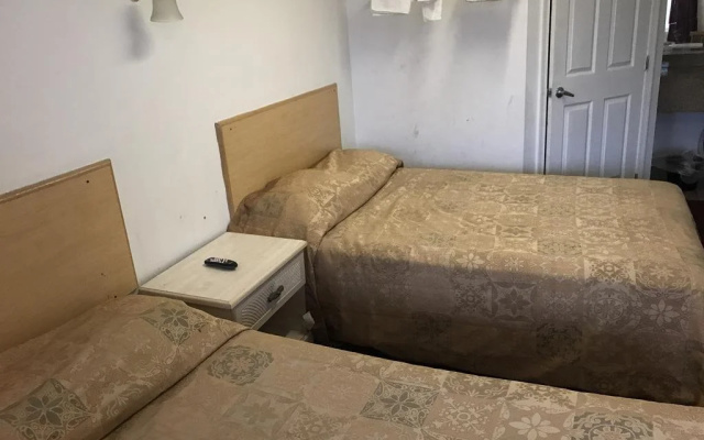 Mayfair Motel