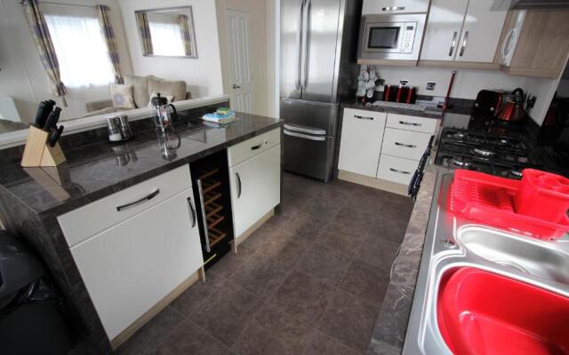 Bucklegrove Holiday Park