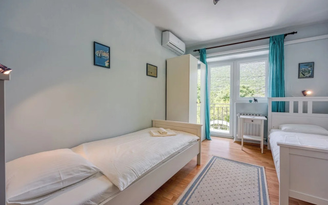 Captain's House - Sv. Jakov