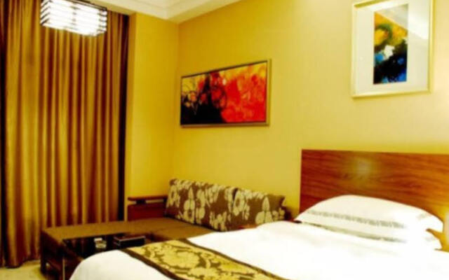 Golden Vision Hotel