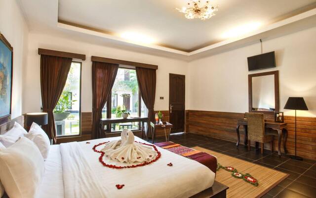 Ubud Raya Hotel